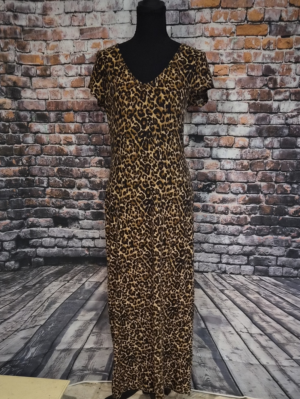 No Boundaries Leopard Print V-Neck Maxi Dress - Brown/Black